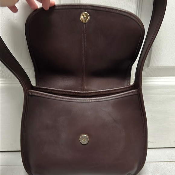 Chic Brown Leather Crossbody Bag - Picture 5 of 7